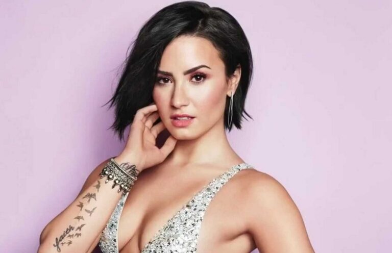 Demi Lovato Workout Routine and Diet